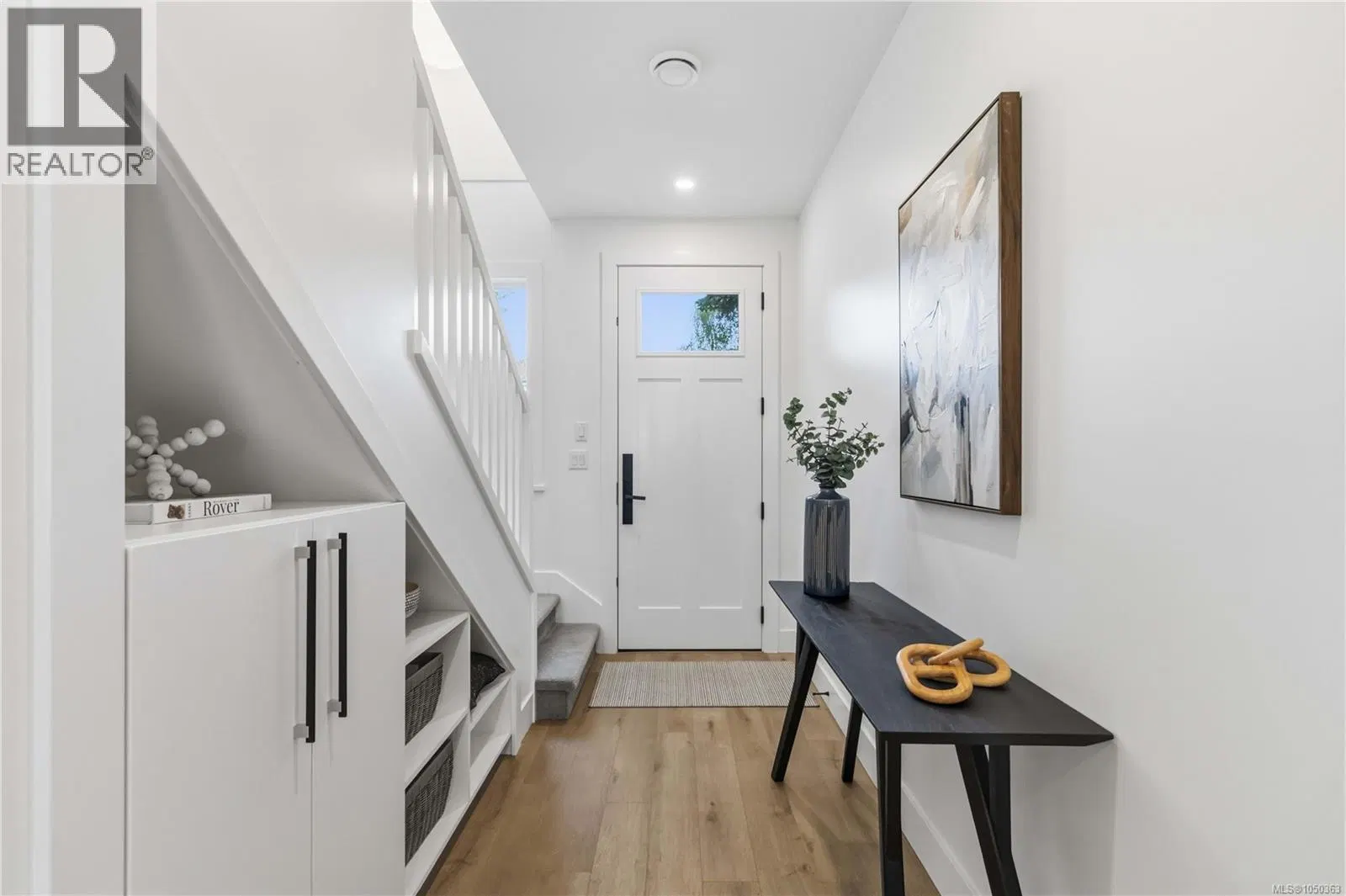 Photo 3 of 33 at #2 – 2312 Orchard Avenue