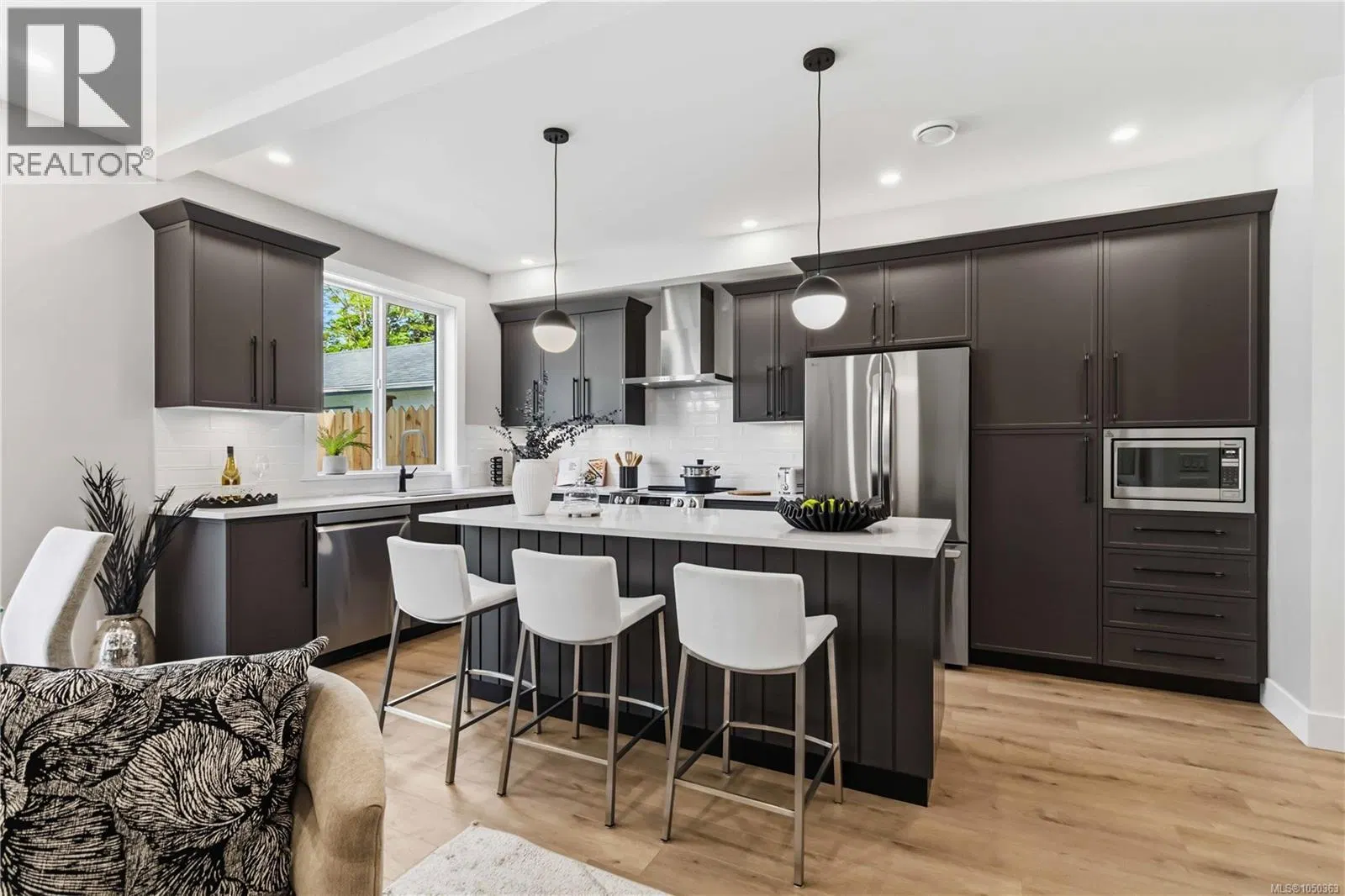 Photo 4 of 33 at #2 – 2312 Orchard Avenue