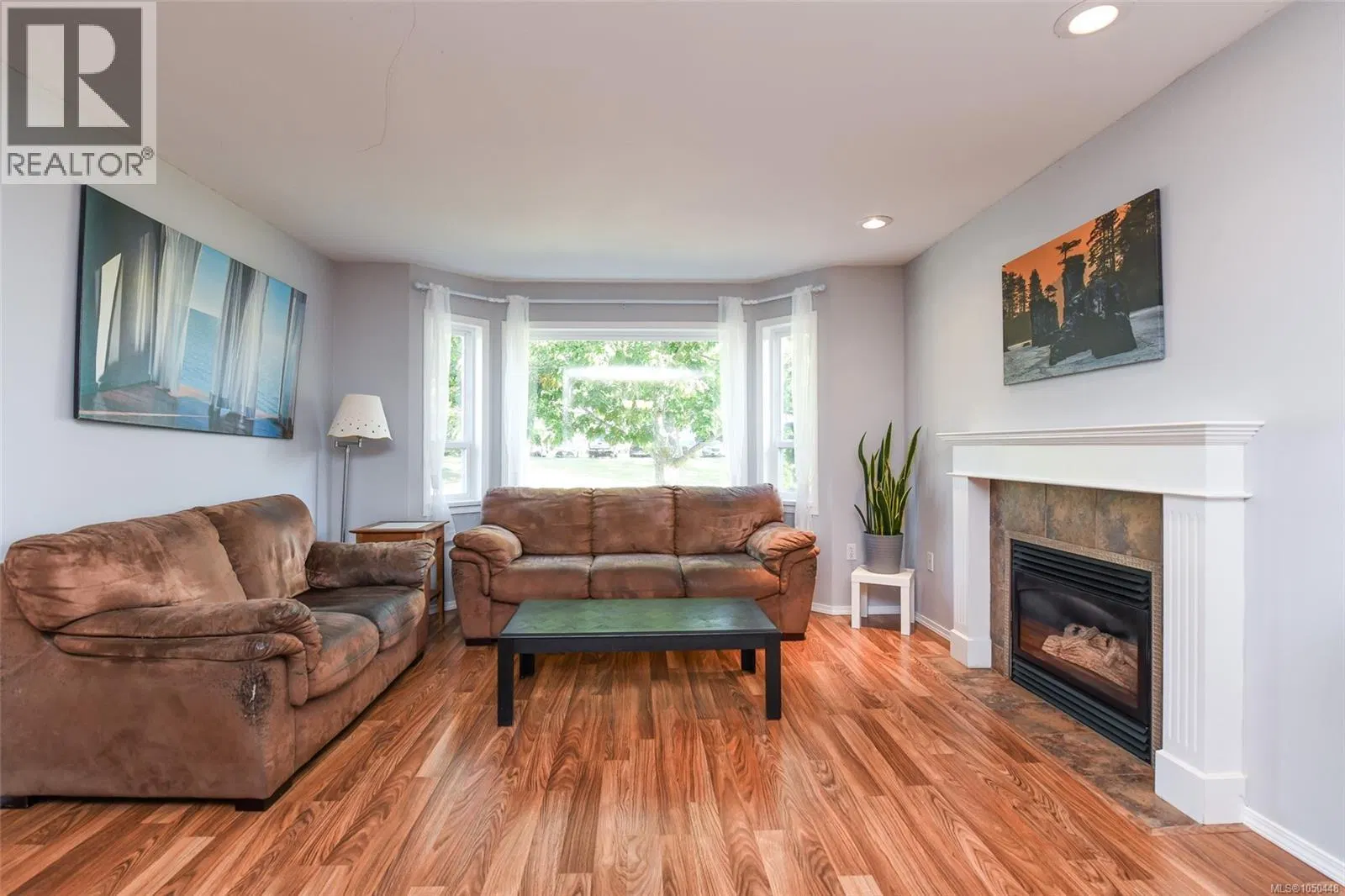 Photo 5 of 50 at 2233 Bolt Avenue