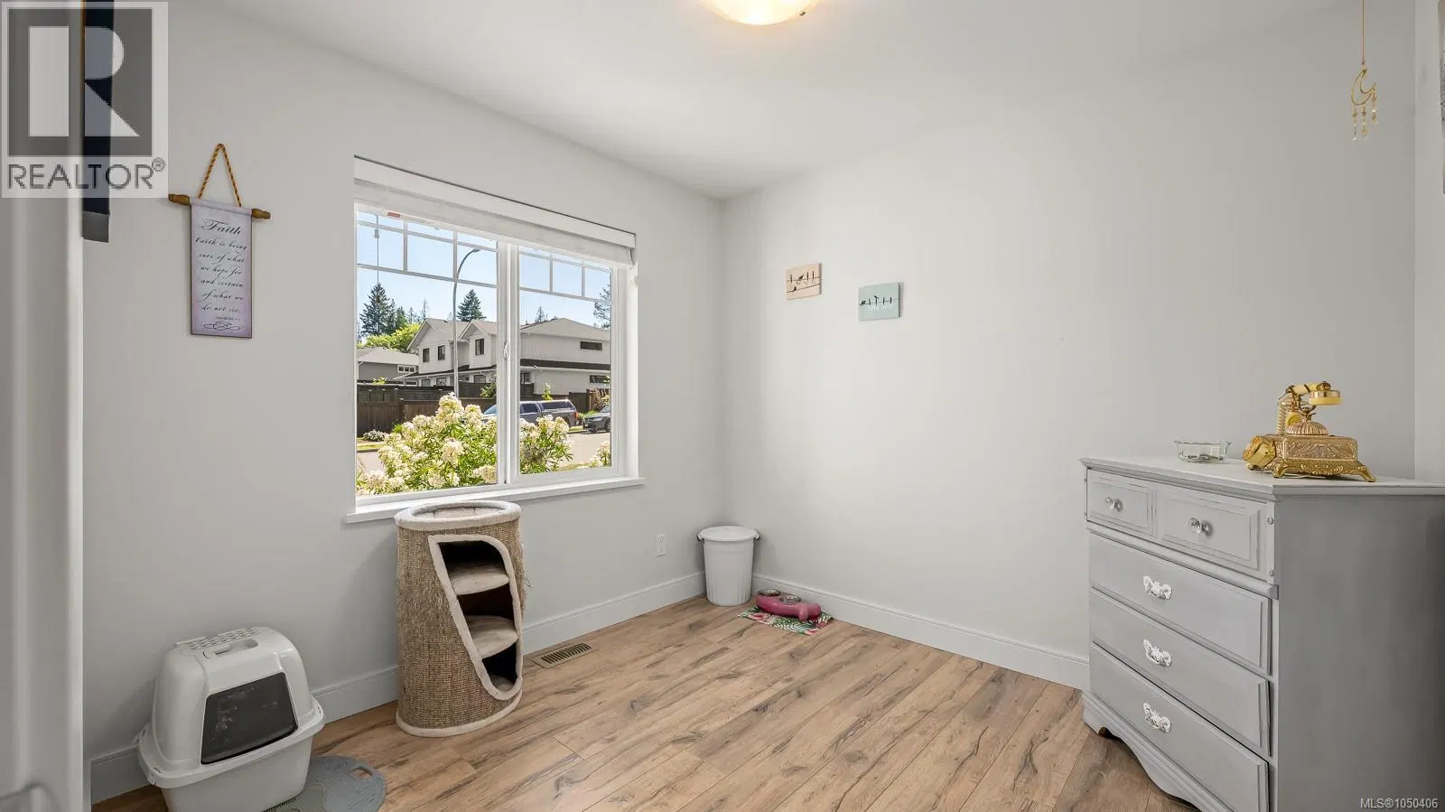 Photo 5 of 57 at 2563 Brookfield Drive