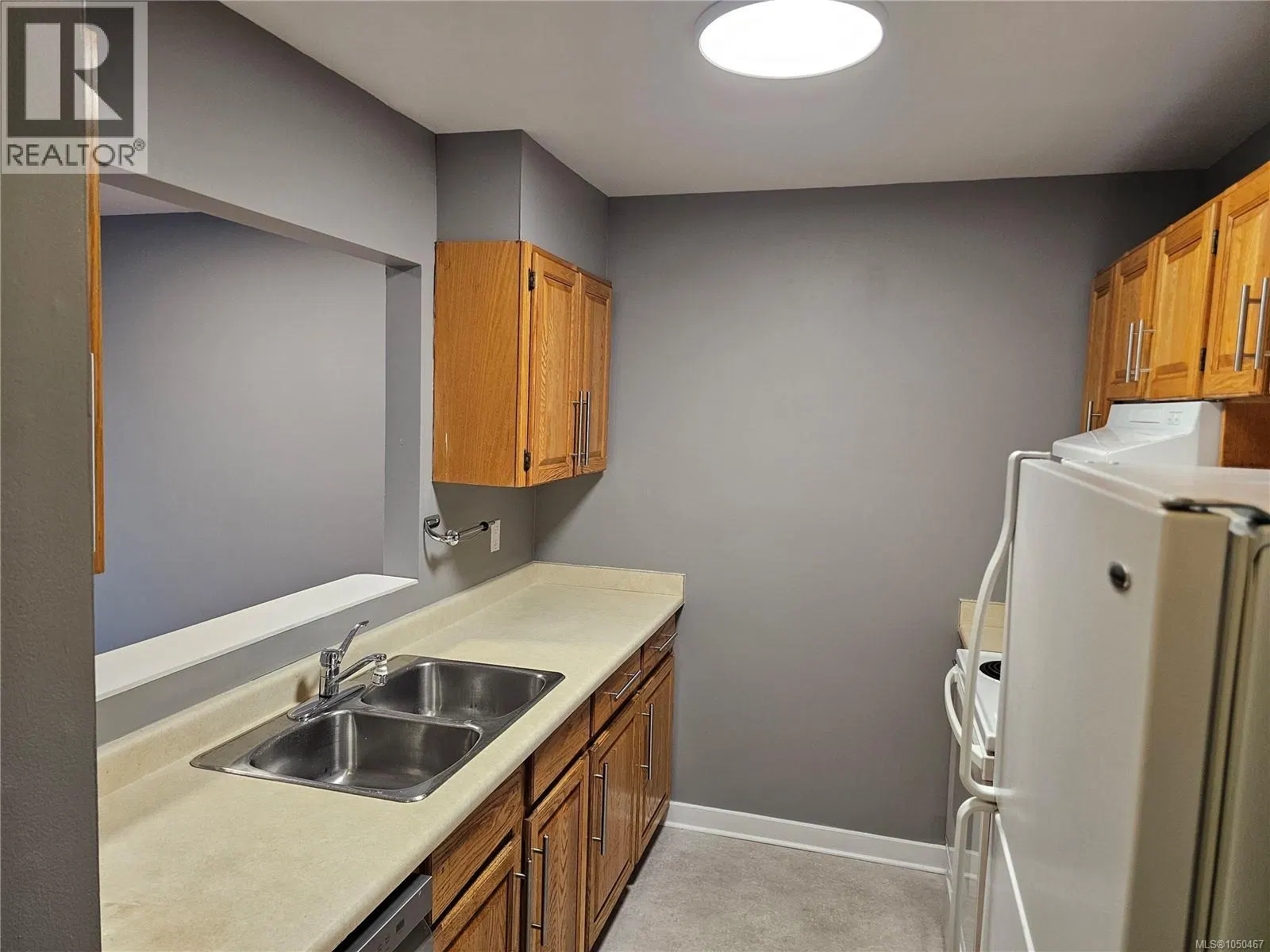 Photo 5 of 30 at #4 – 9923 Seventh Street