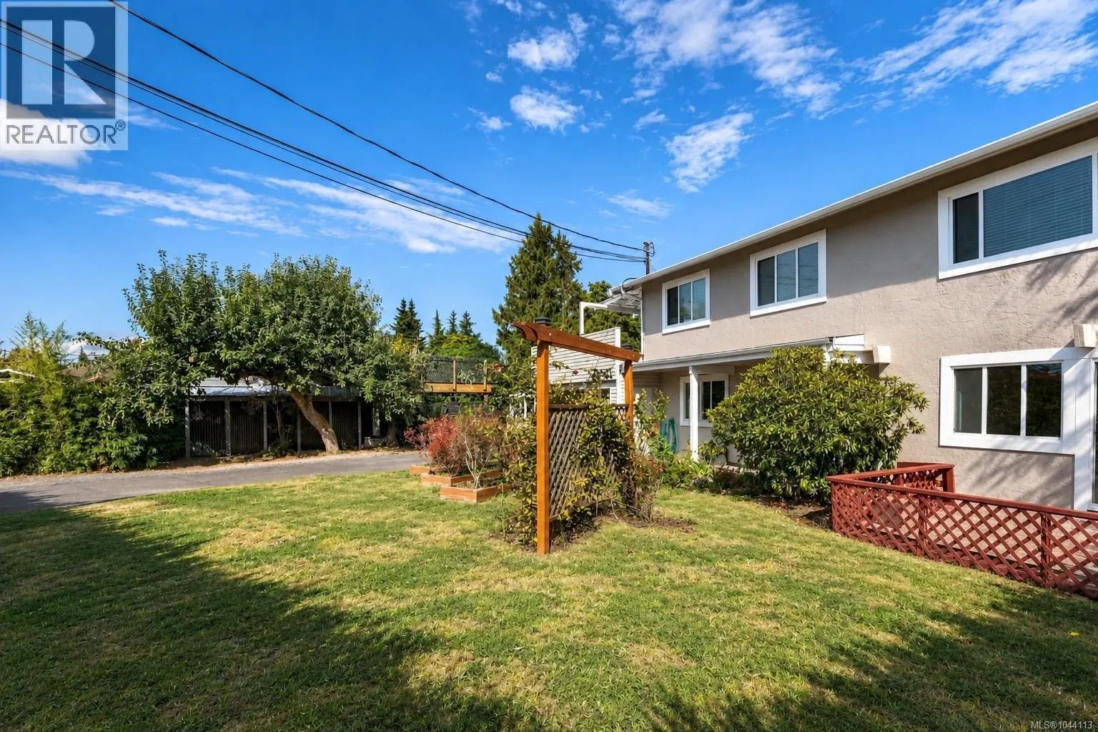 Photo 2 of 39 at 7031 West Saanich Road