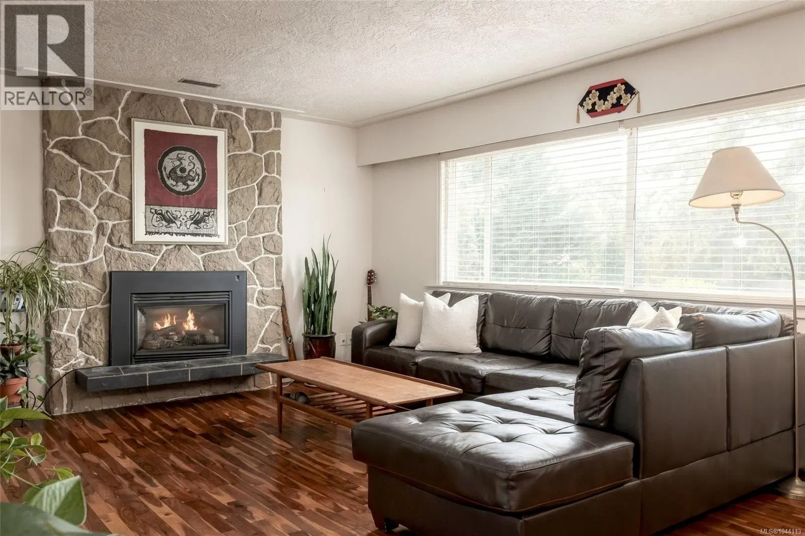 Photo 3 of 39 at 7031 West Saanich Road