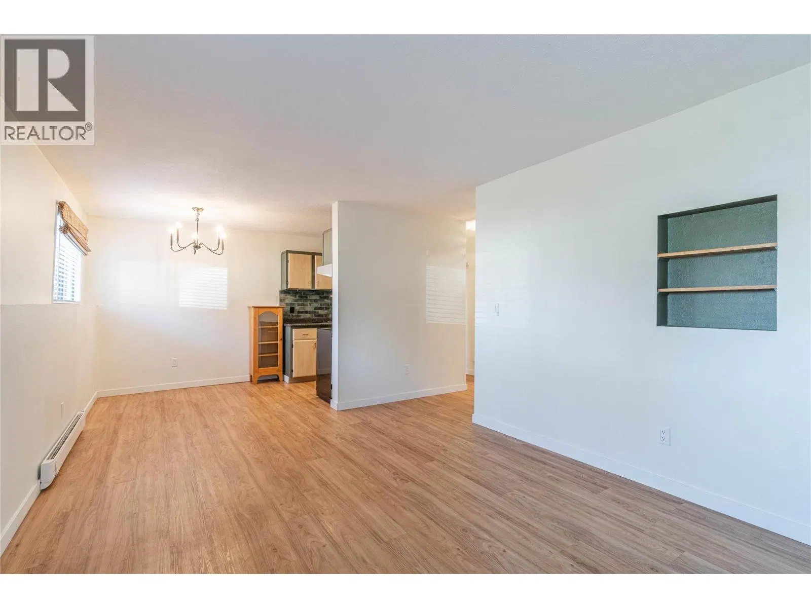Photo 2 of 27 at #106 – 555 Dalgleish Drive