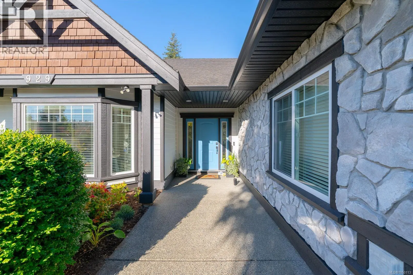 Photo 4 of 47 at 929 Deloume Road