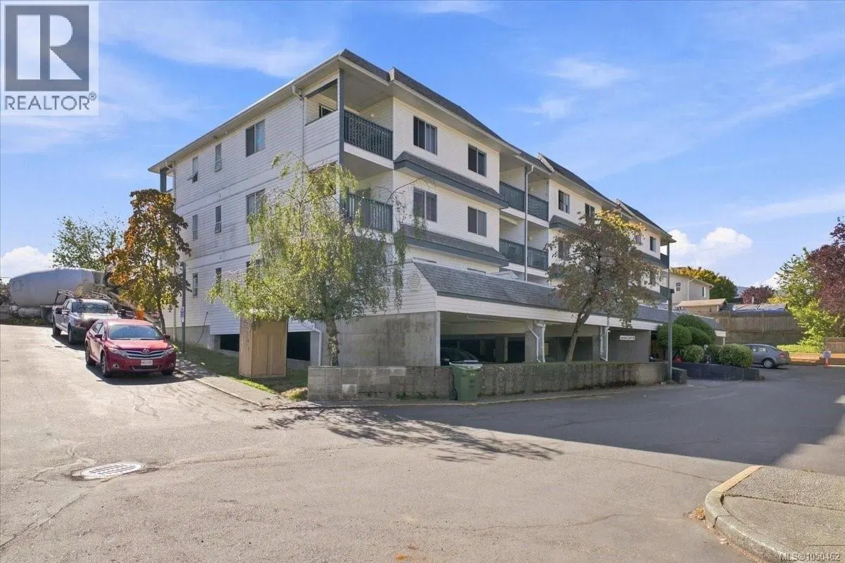Photo 4 of 32 at #305 – 3087 Barons Road