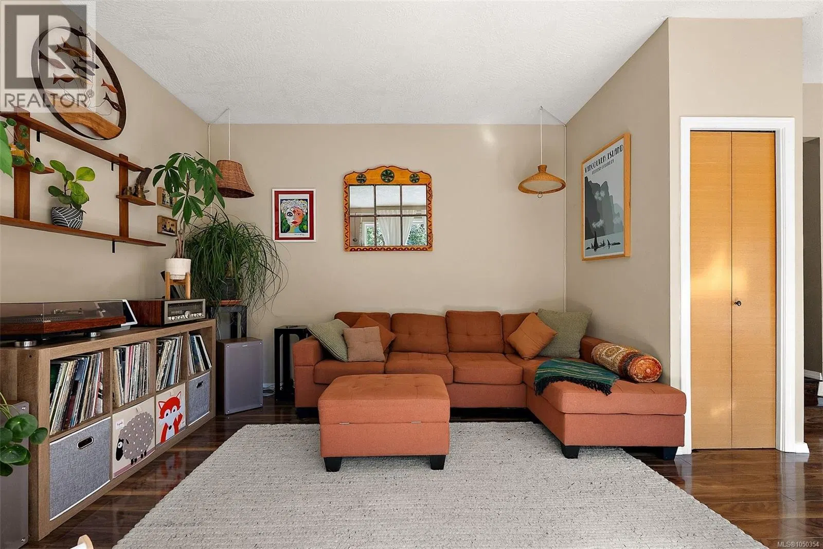 Photo 4 of 29 at 1109 Caledonia Avenue