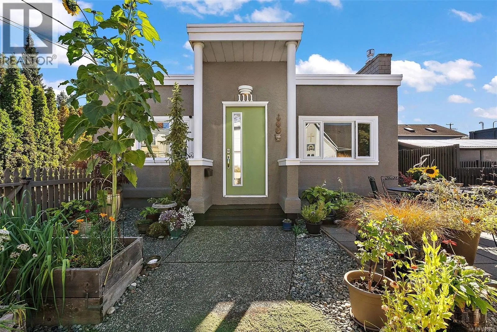Photo 1 of 34 at 1111 Caledonia Avenue