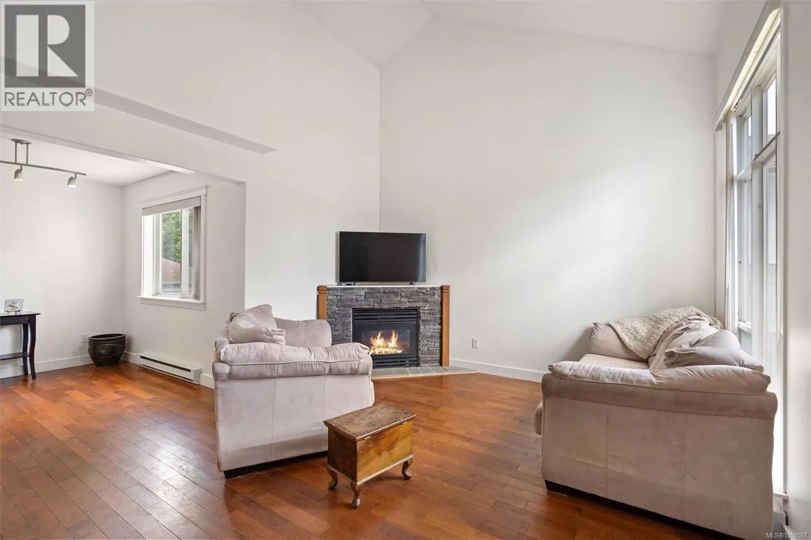 Photo 4 of 38 at 2466 Galland Road