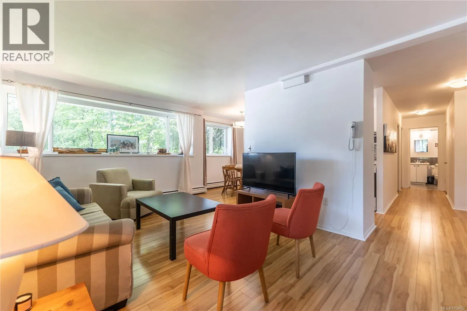 Photo 4 of 13 at #2107 – 1007 Bowen Road