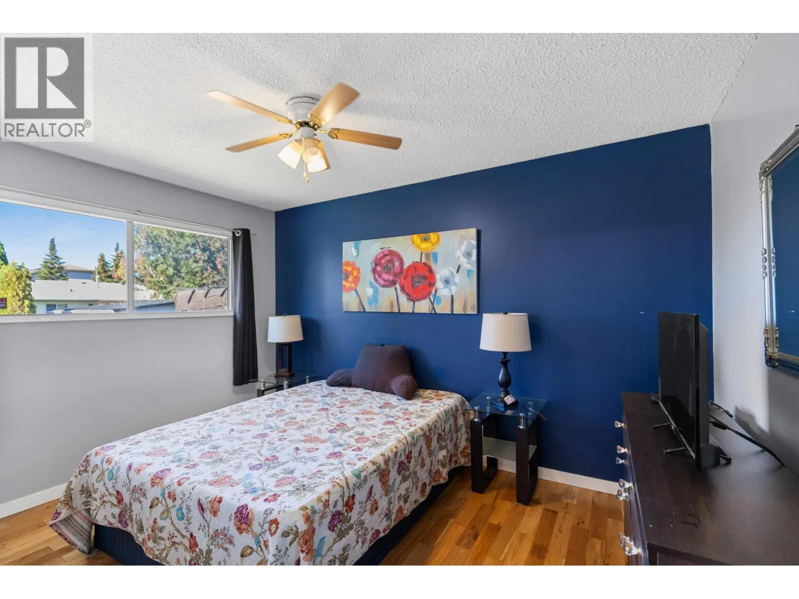 Photo 5 of 18 at 3918 ENEMARK Crescent