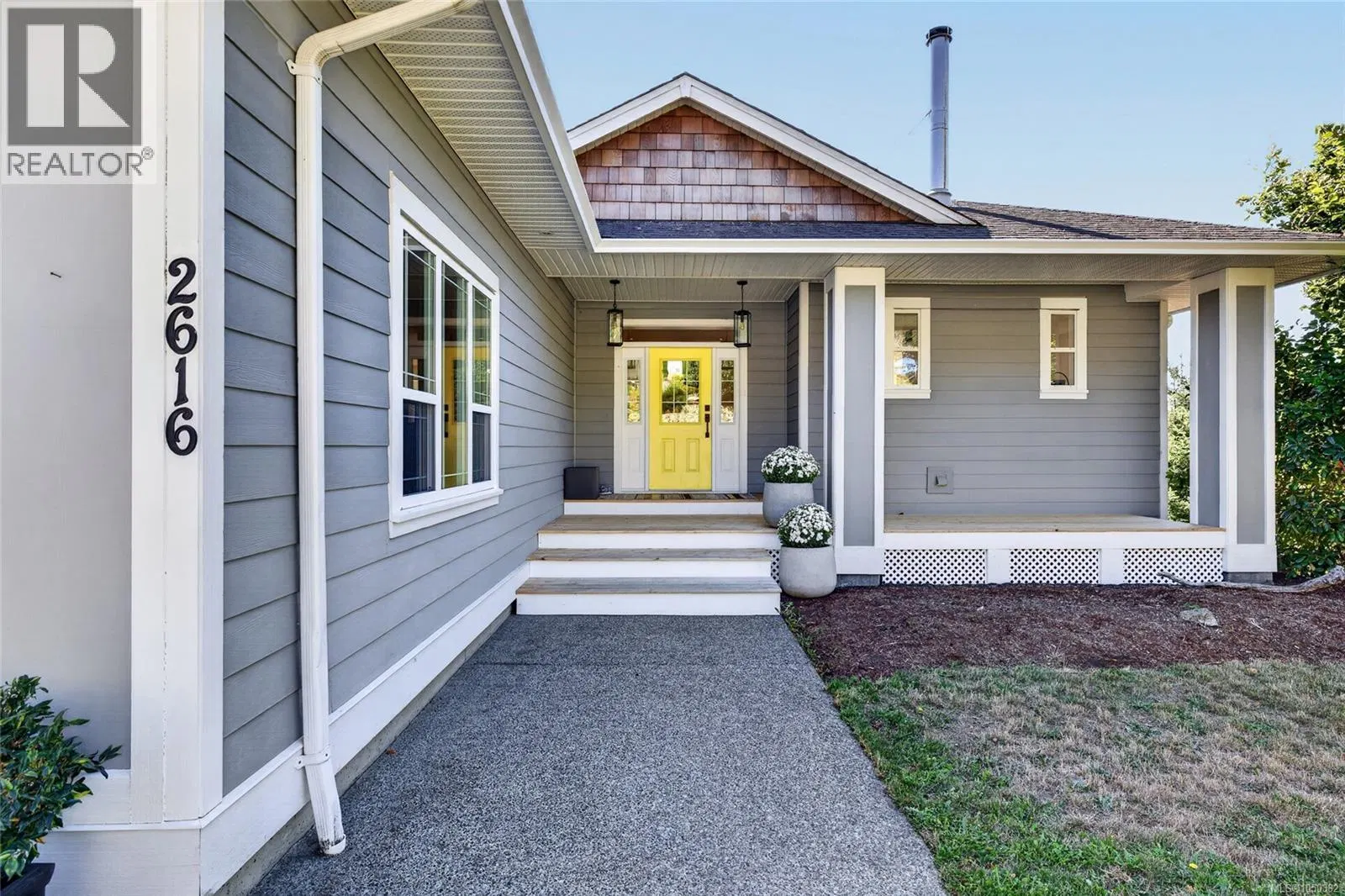 Photo 4 of 68 at 2616 Warmland Place