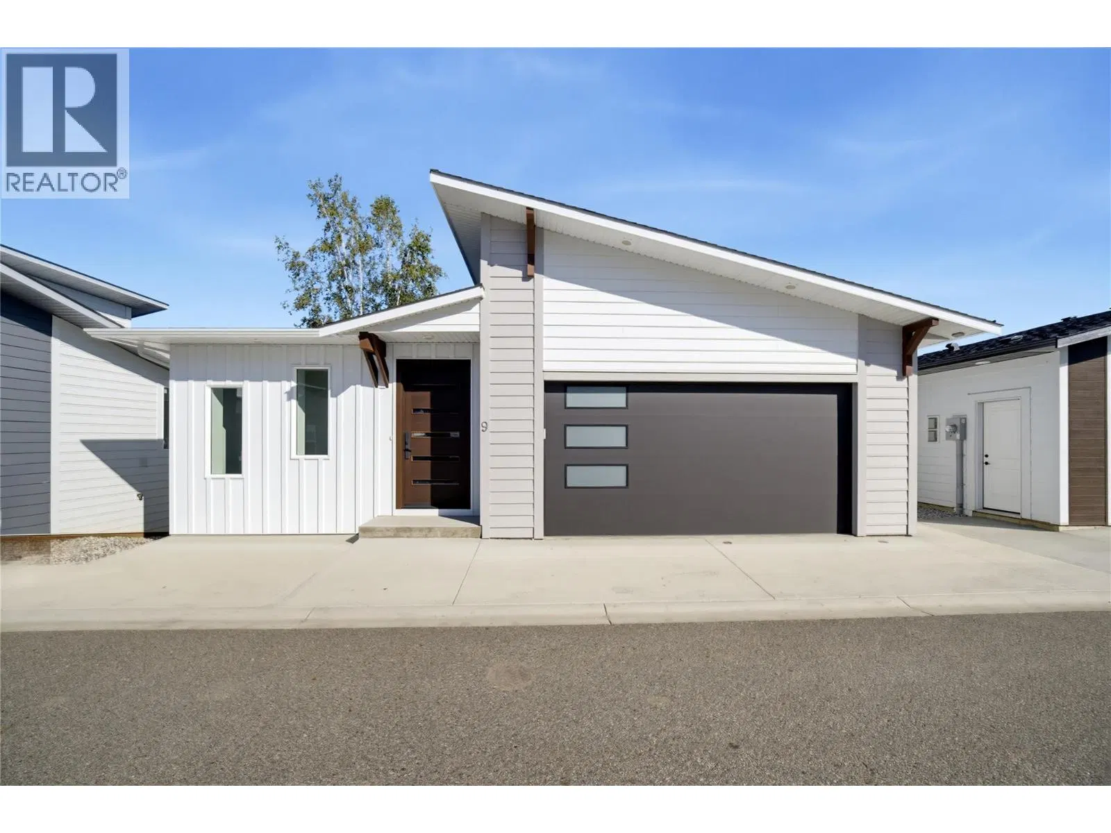 Photo 2 of 39 at #9 – 1840 10 Street
