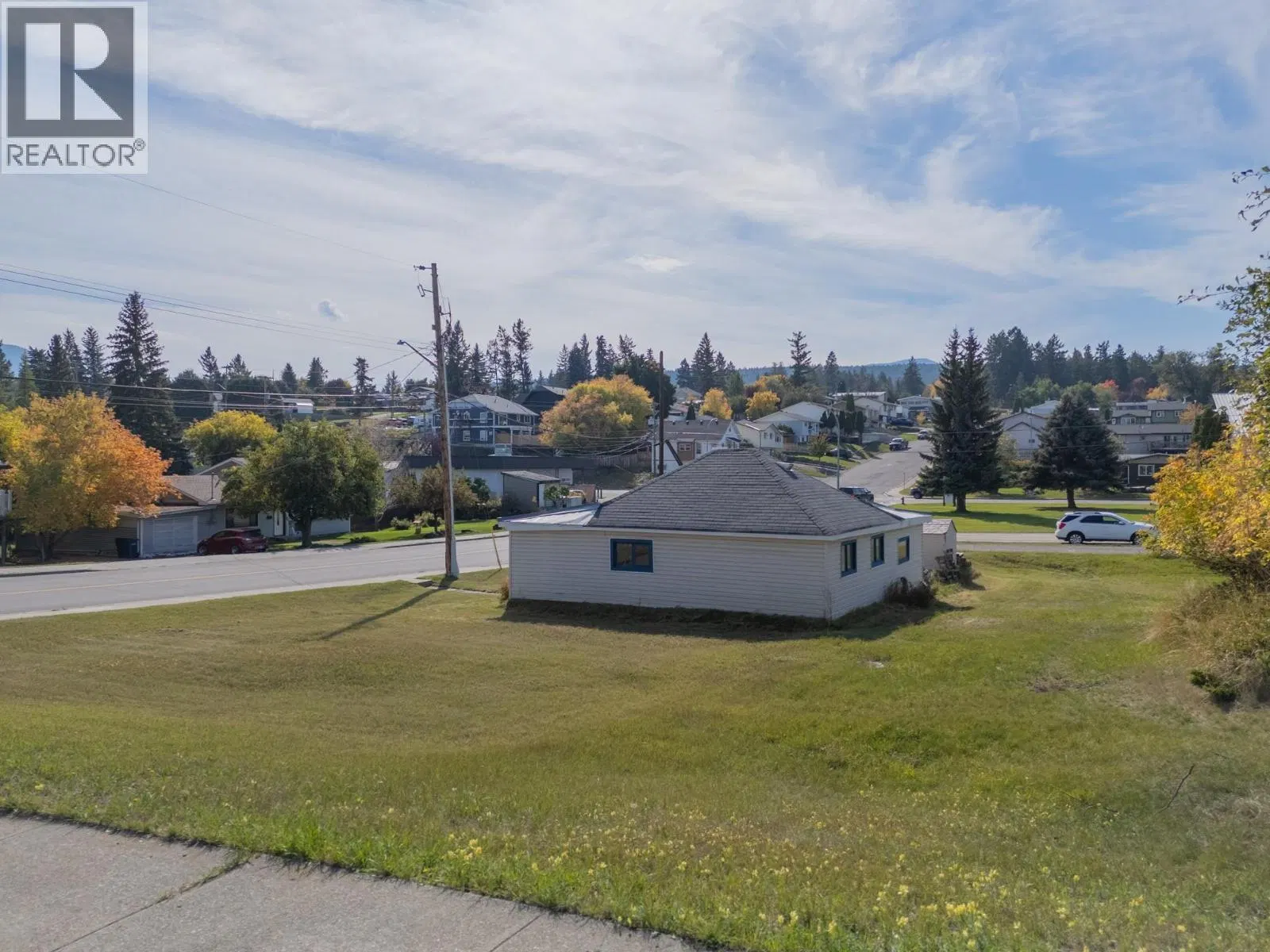 Photo 4 of 42 at 1005 11th Avenue