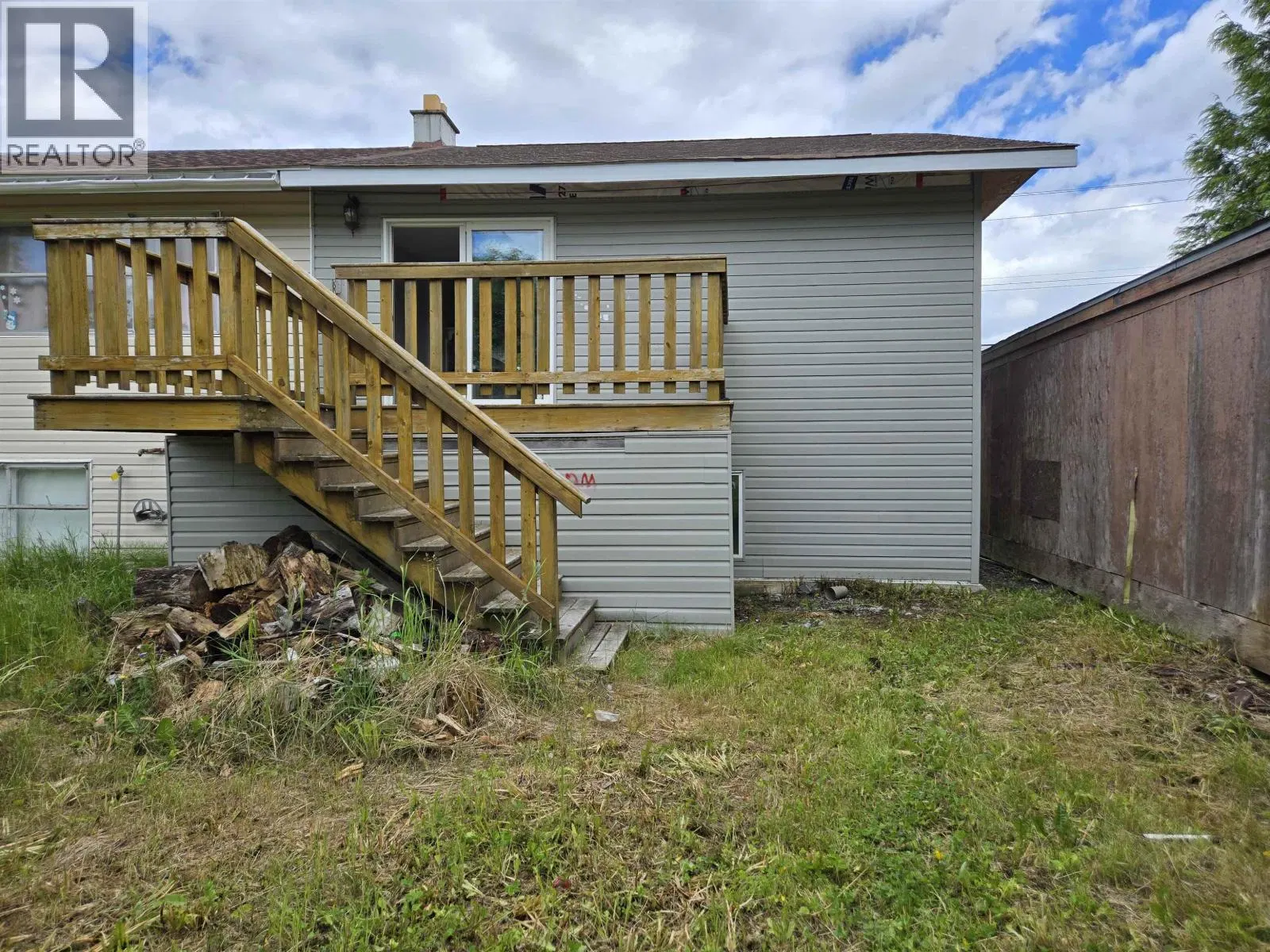 Photo 2 of 10 at 1653 GYRFALCON Avenue