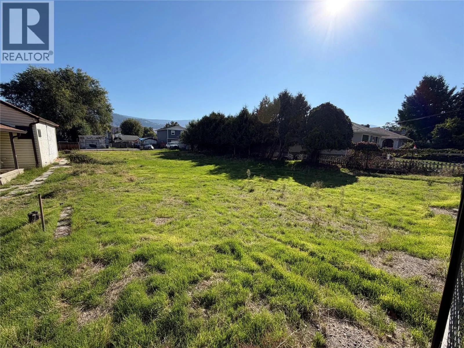 Photo 2 of 3 at 342/350 Rigsby Street