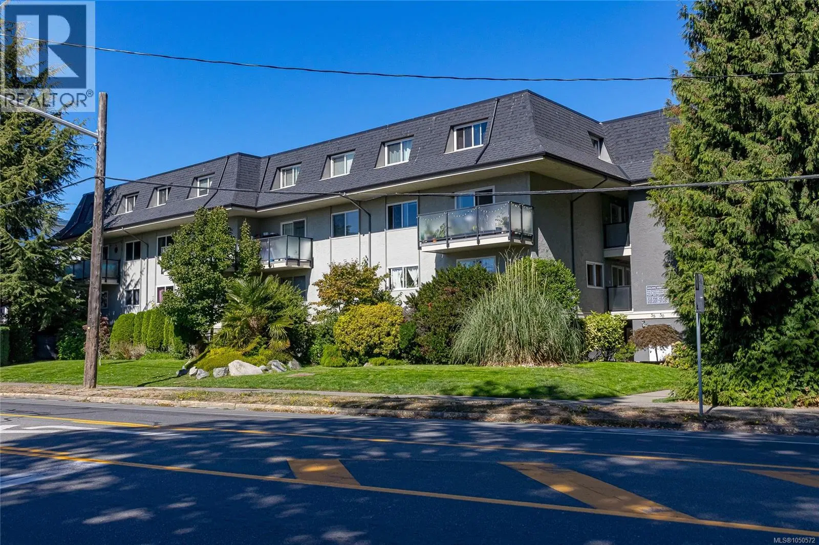 Photo 1 of 28 at #43 – 840 Craigflower Road