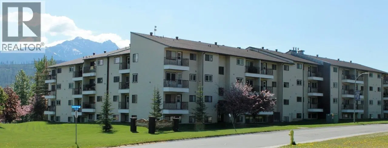 #408 – 10 CARIBOO Drive