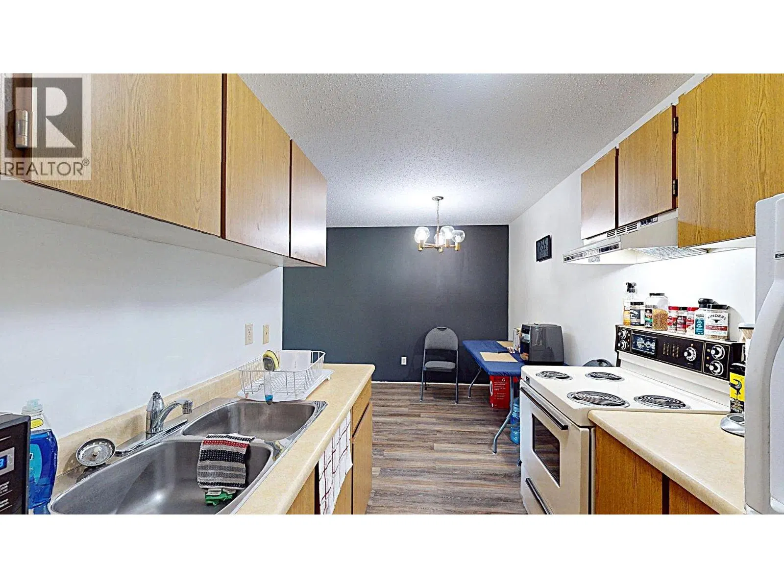 Photo 5 of 19 at #408 – 10 CARIBOO Drive