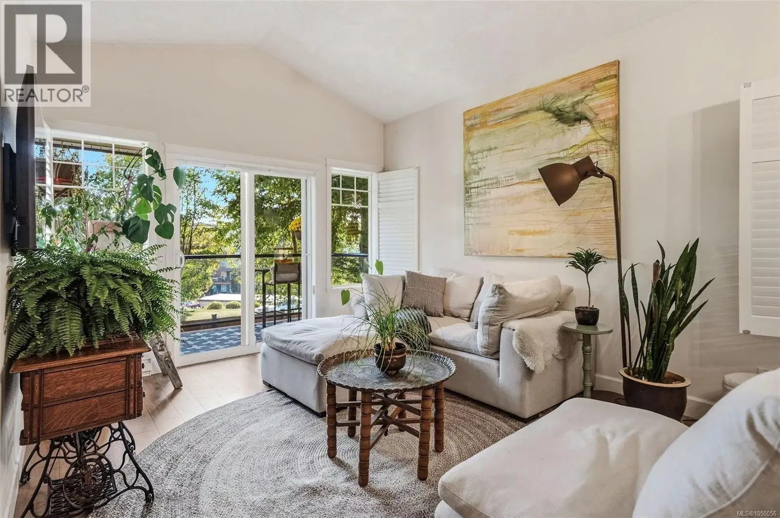 #213 – 930 Braidwood Road
