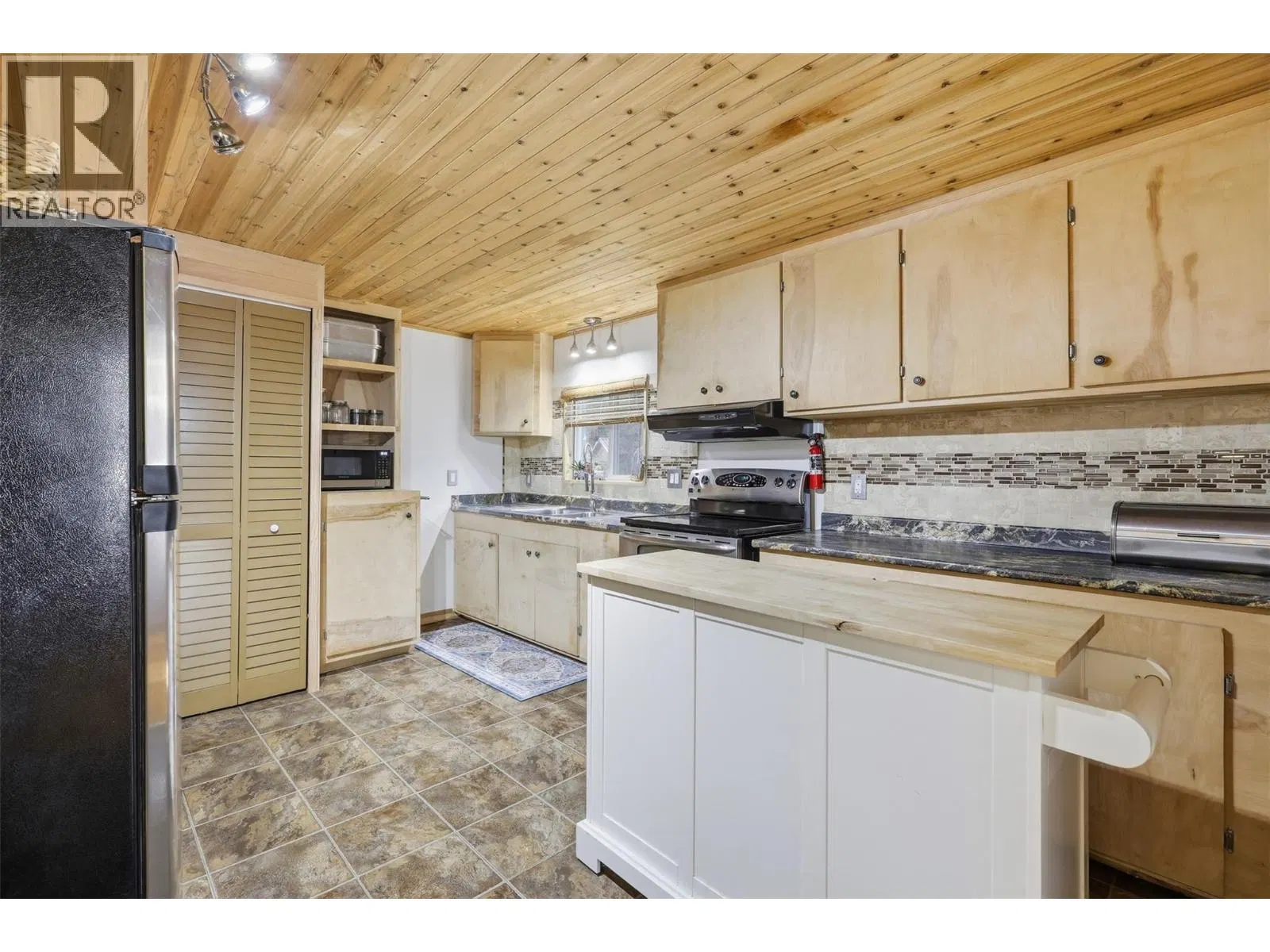 Photo 4 of 36 at #105 – 2401 ORD Road