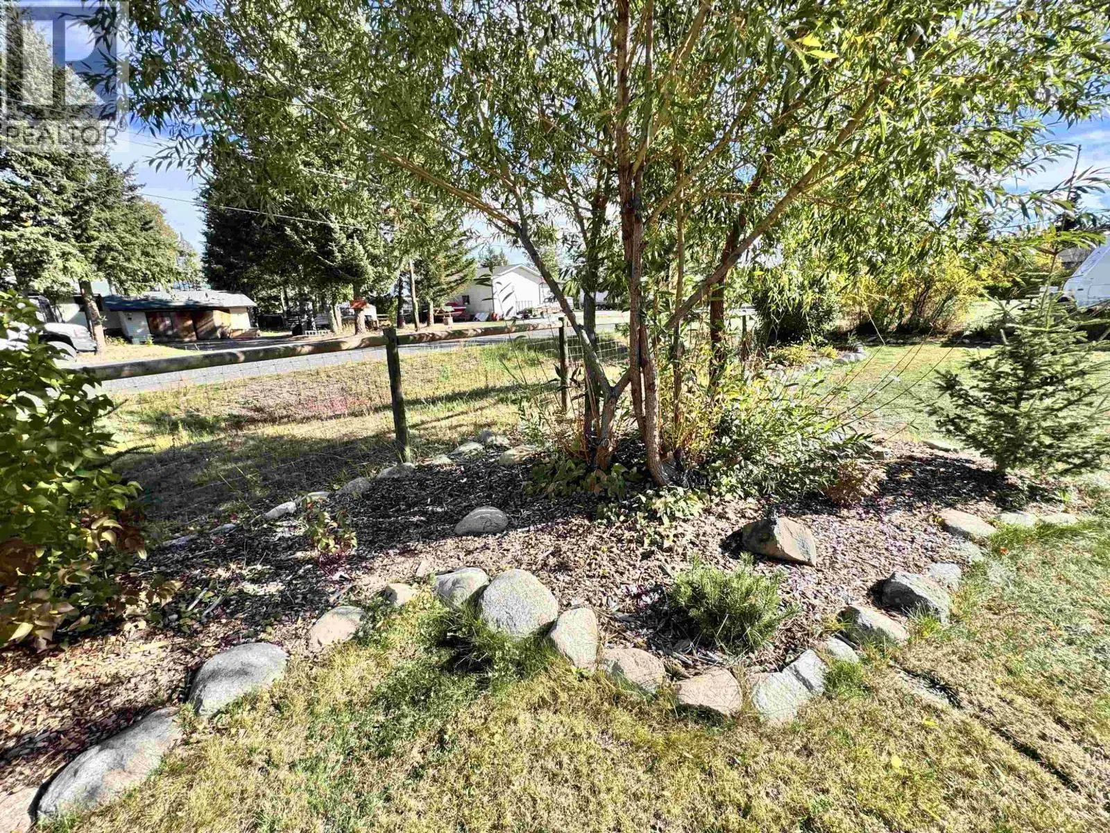 Photo 4 of 28 at 6494 GREY Crescent