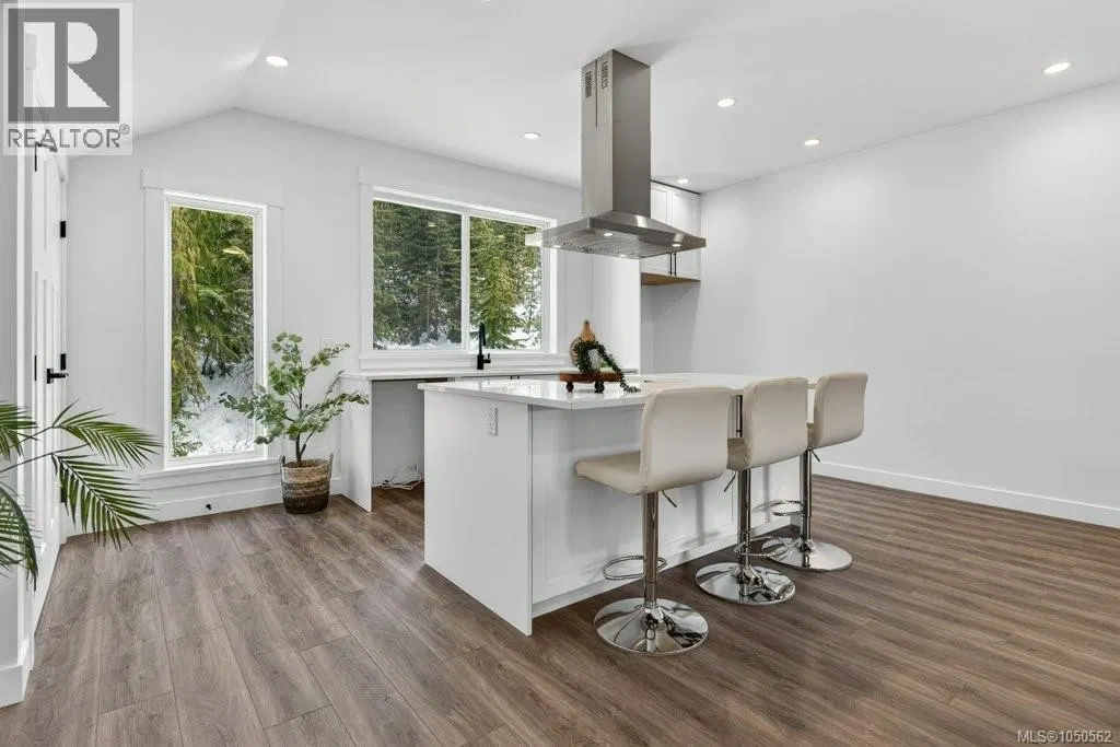 Photo 5 of 39 at B – 1328 Nordic Drive