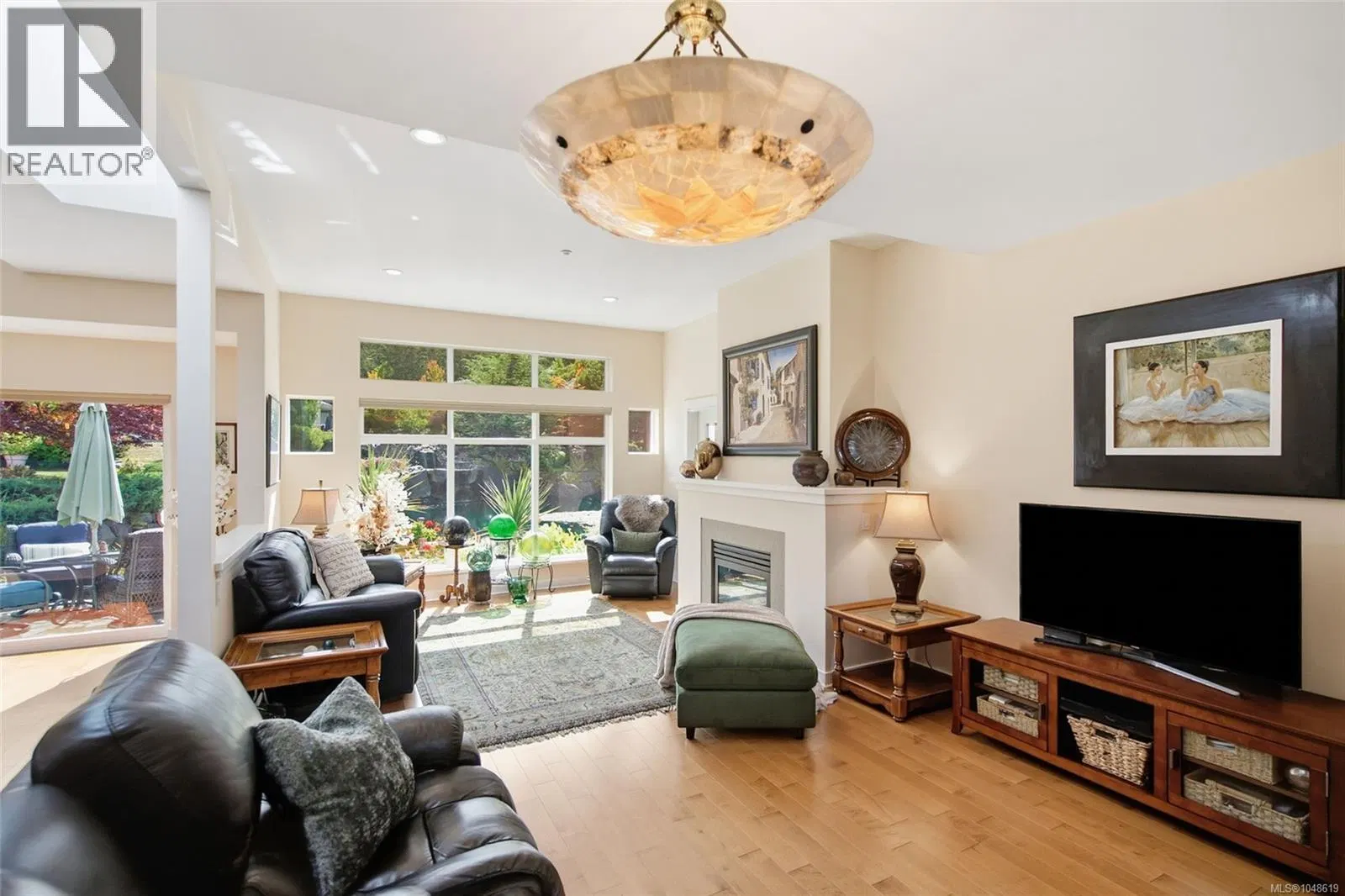 Photo 3 of 40 at #17 – 500 Corfield Street