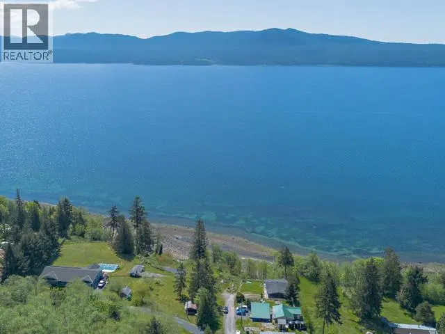 Photo 5 of 49 at Powell River