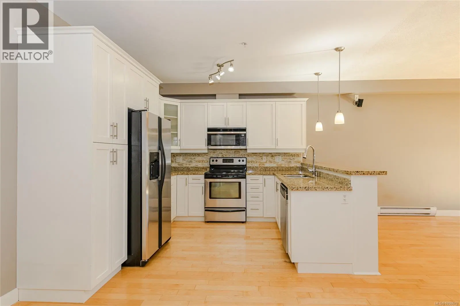 Photo 3 of 37 at #317 – 2710 Jacklin Road