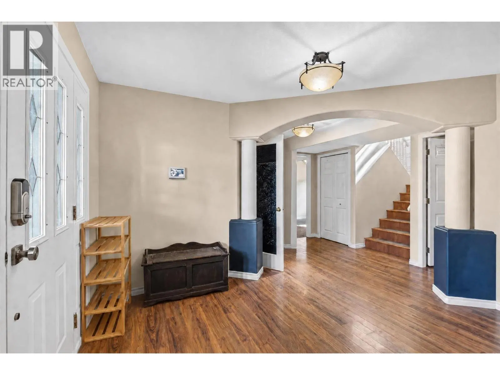 Photo 4 of 40 at 2471 Asquith Court