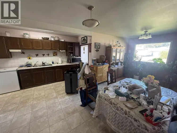 Photo 5 of 21 at 10216 106 Street