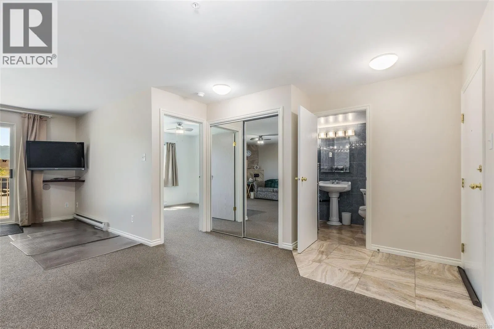 Photo 5 of 42 at #111 – 4971 Songbird Place