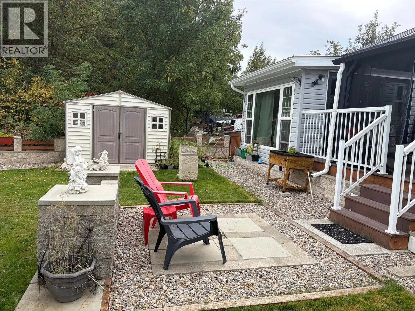 Photo 5 of 20 at #17 – 1601 COLUMBIA Avenue