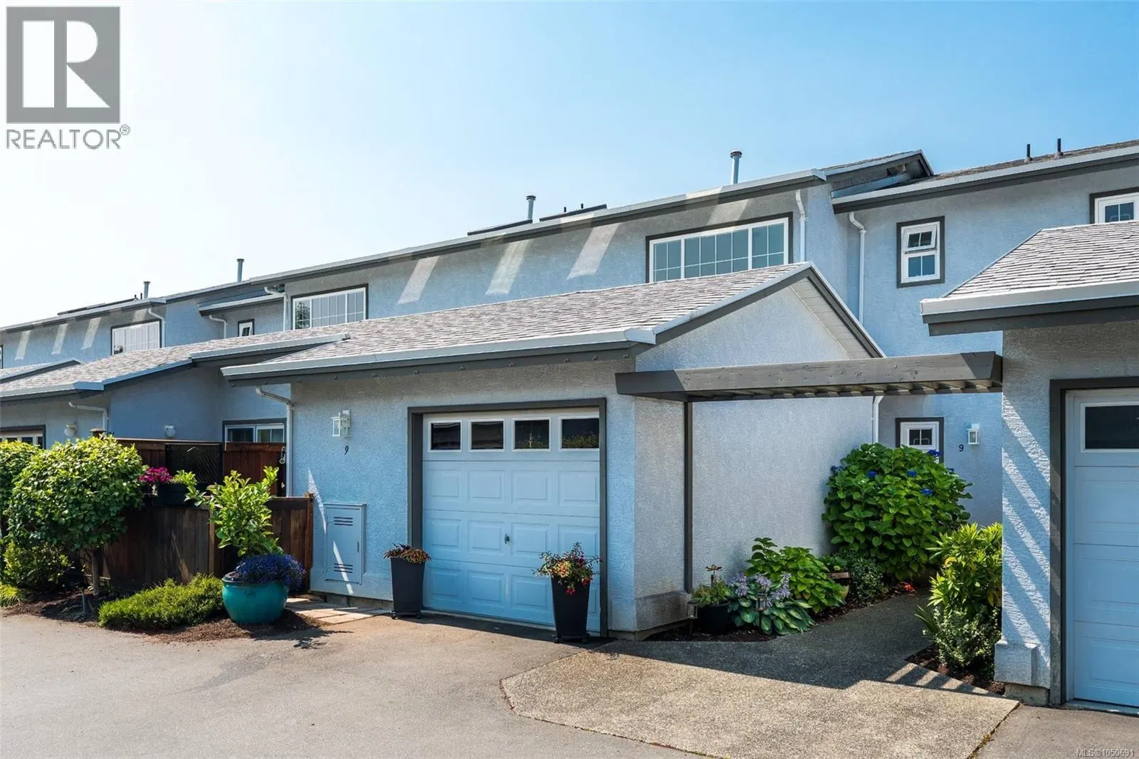 Photo 1 of 36 at #9 – 2115 Amelia Avenue