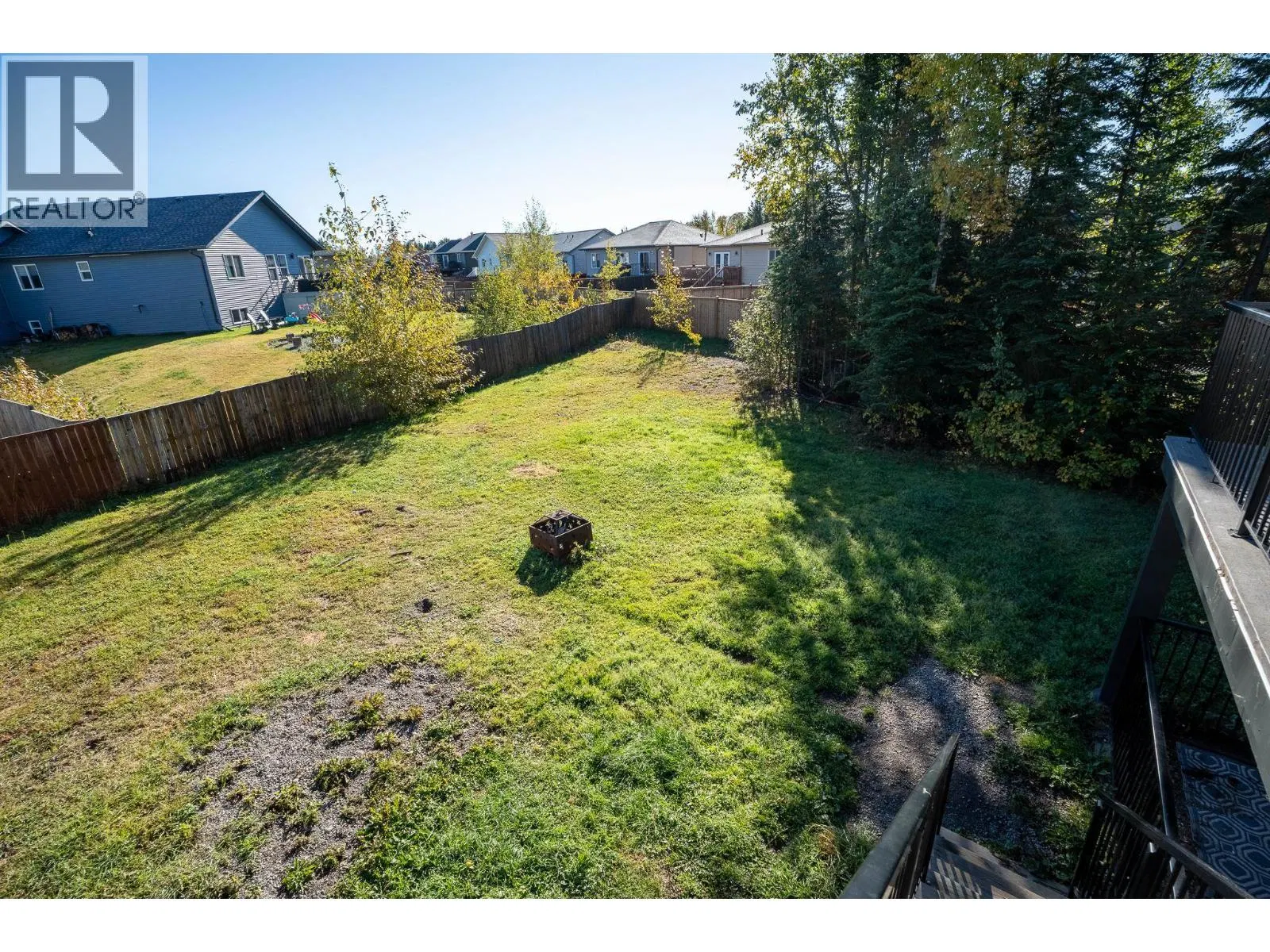 Photo 5 of 40 at 5590 WOODVALEY Drive