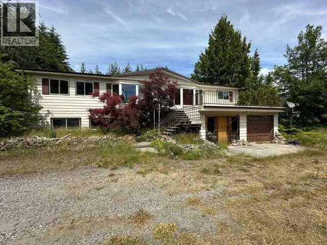 4780 Twin Bays Road