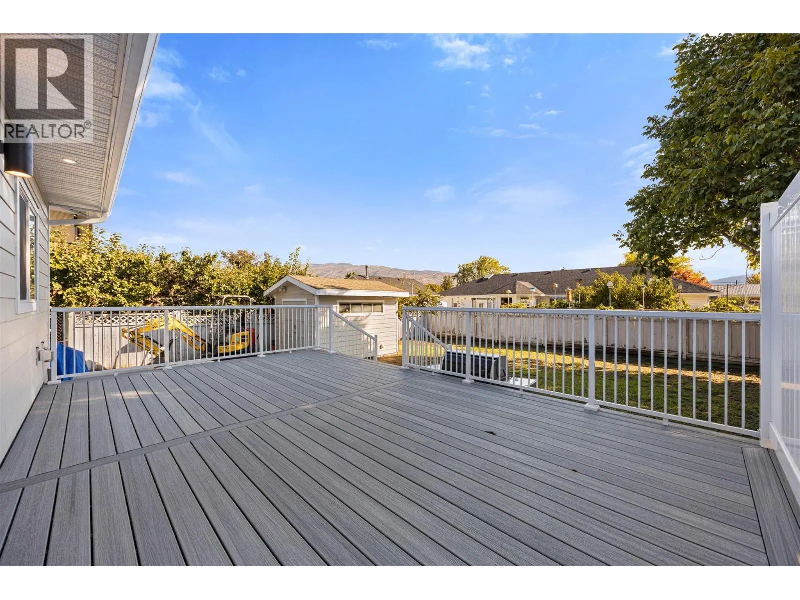 Photo 5 of 62 at 4141 San Clemente Avenue