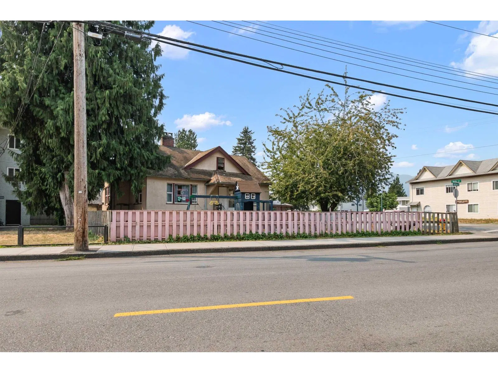 Photo 4 of 11 at 9475 WILLIAMS Street