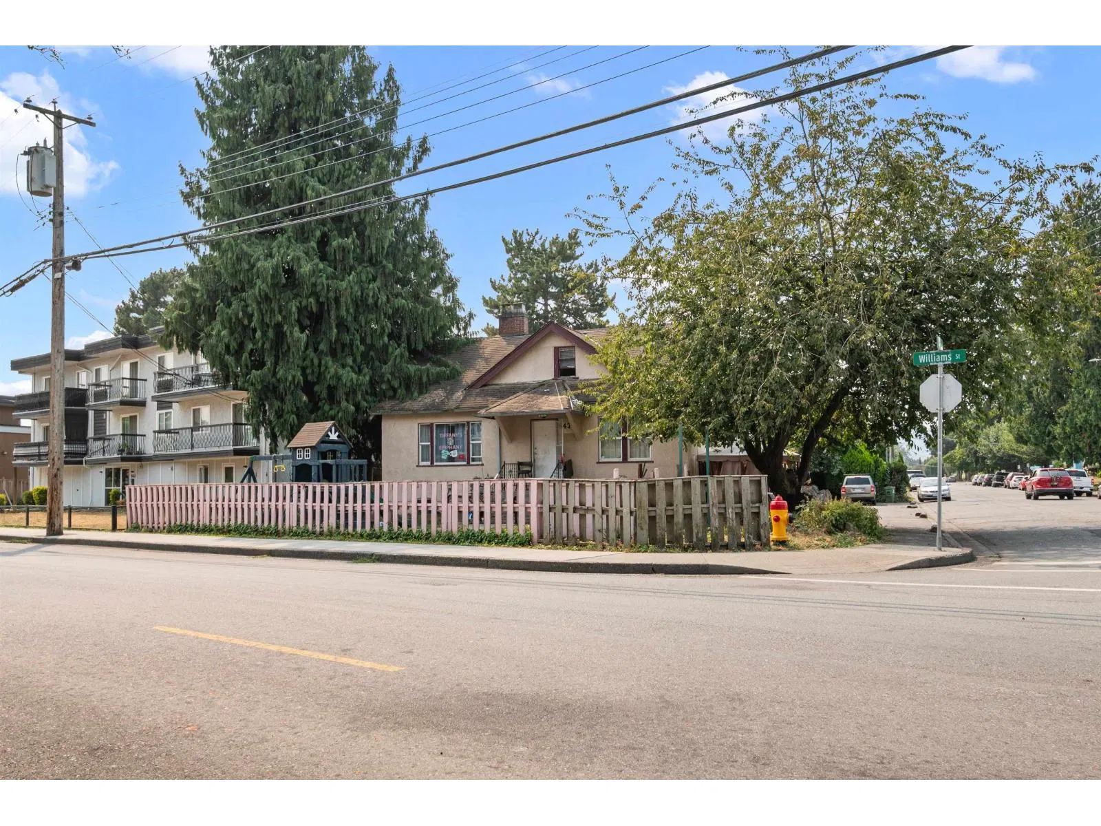 Photo 5 of 11 at 9475 WILLIAMS Street