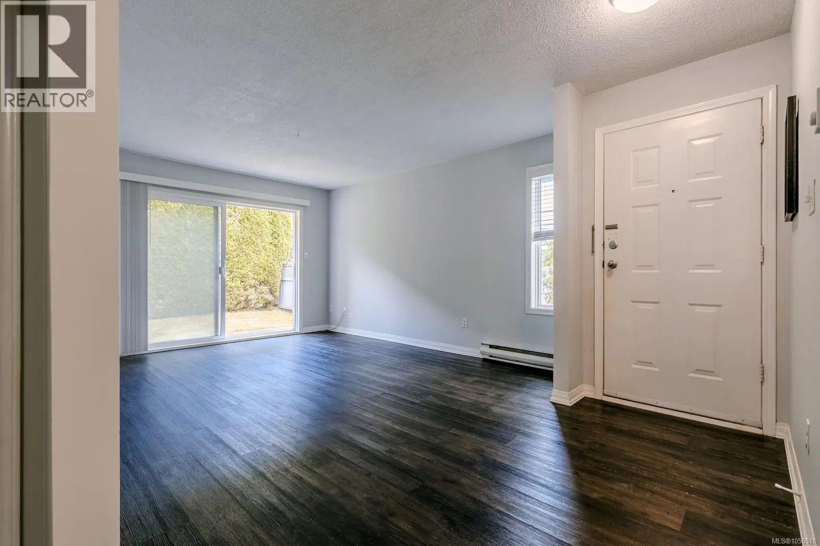 Photo 4 of 36 at #3 – 450 Gail Place