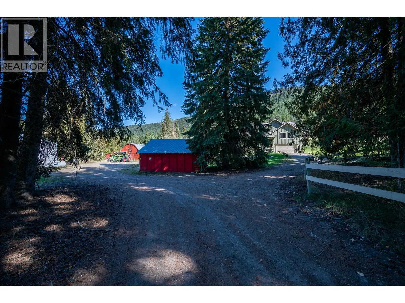 Photo 3 of 68 at 1672 Chase Falkland Road