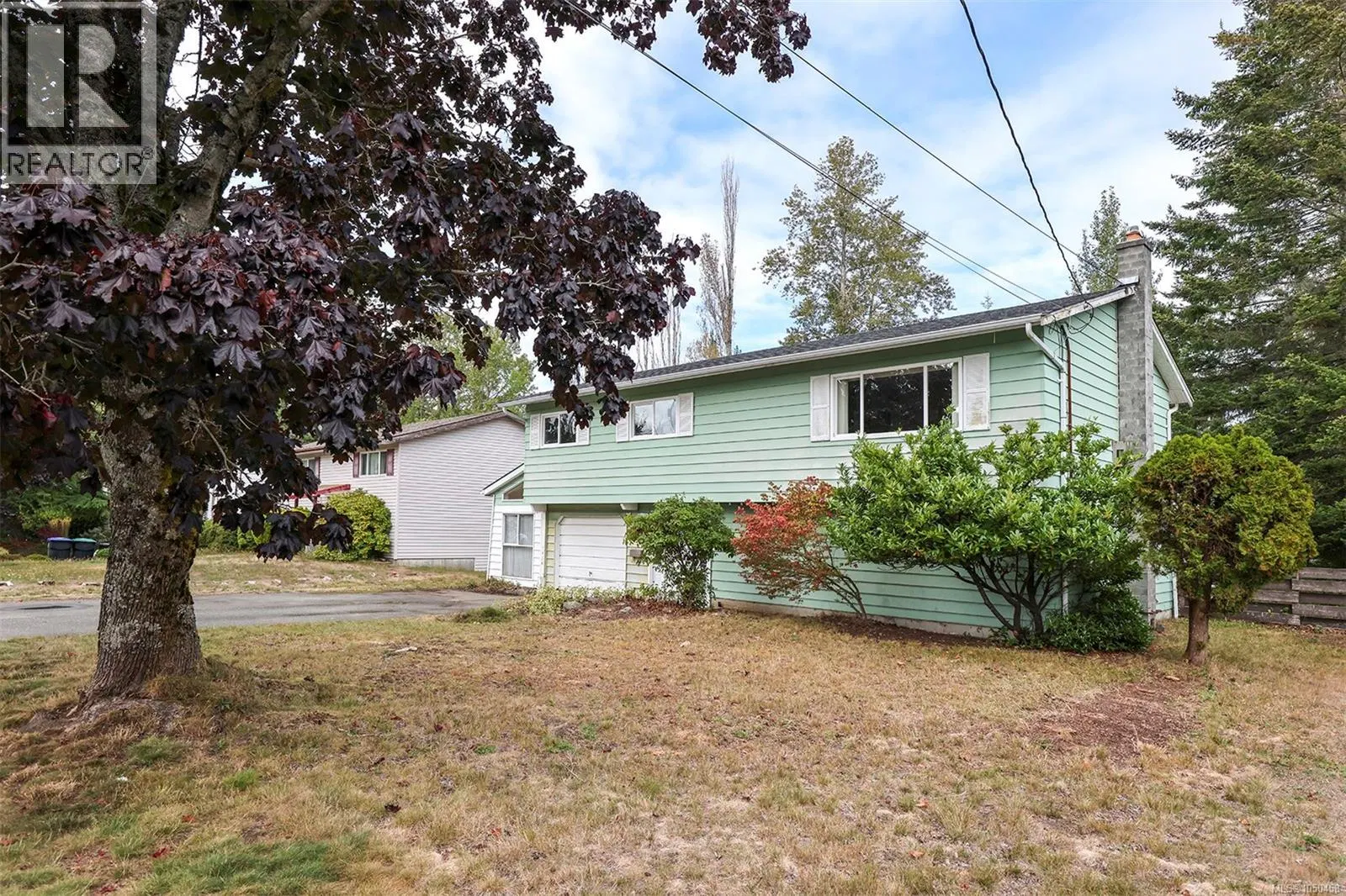 Photo 2 of 30 at 1456 Dogwood Avenue