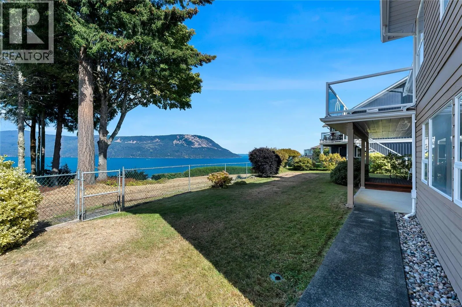 Photo 5 of 87 at 3673 Arbutus Drive