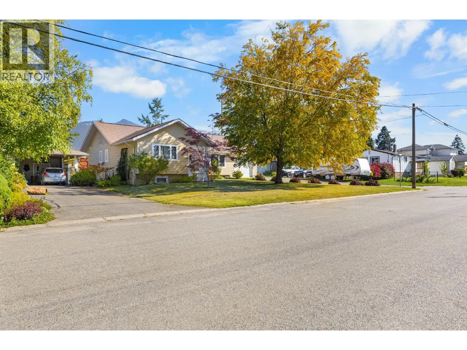 Photo 3 of 52 at 434 25TH Avenue