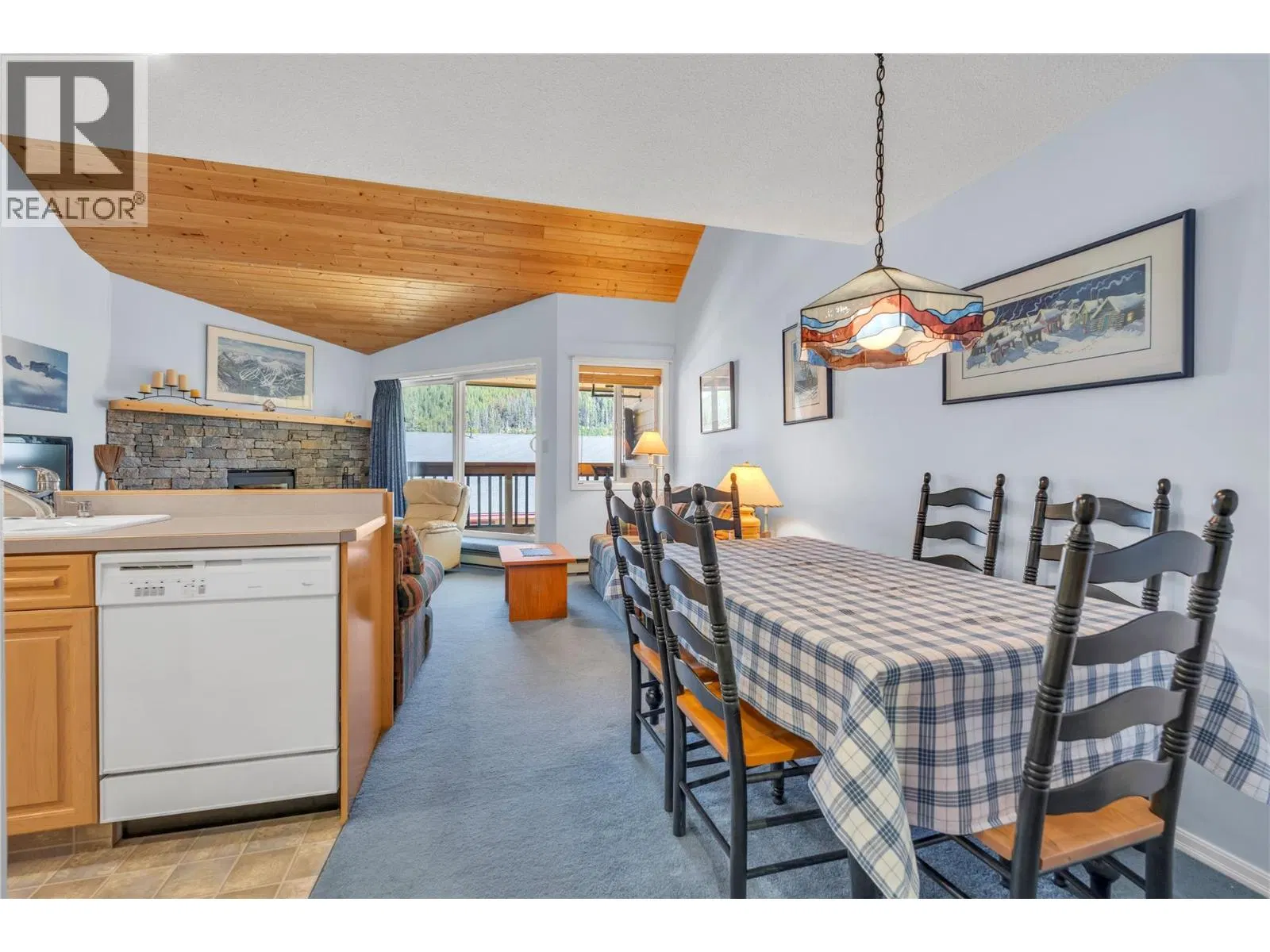 Photo 4 of 52 at #318 – 330 Strayhorse Road