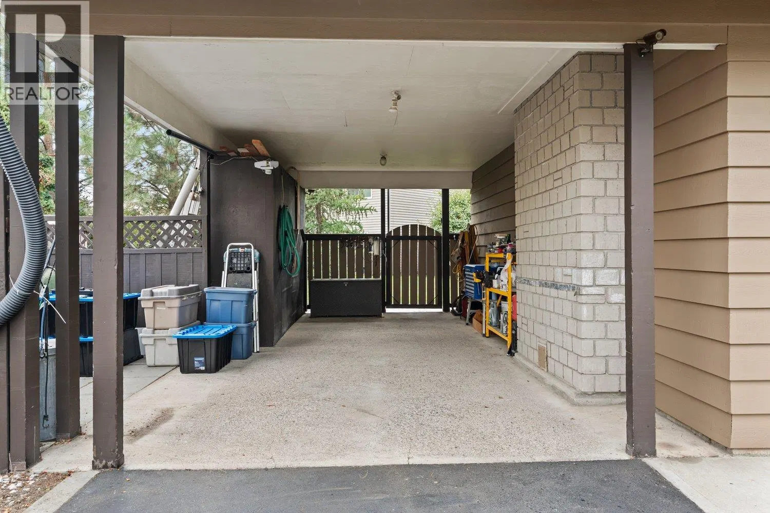 Photo 4 of 55 at 317 Panorama Crescent
