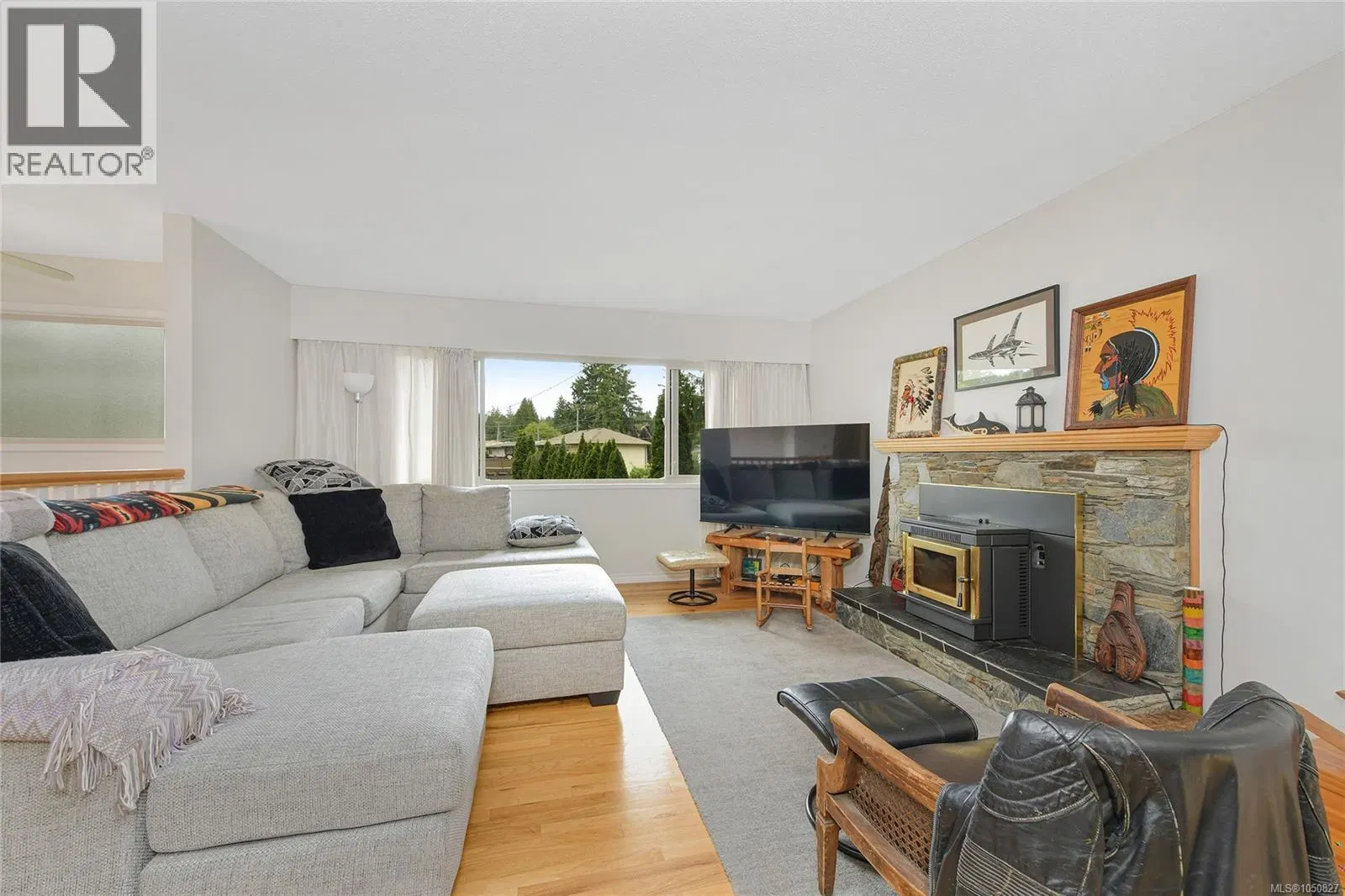 Photo 4 of 30 at 3058 CAROLA Place