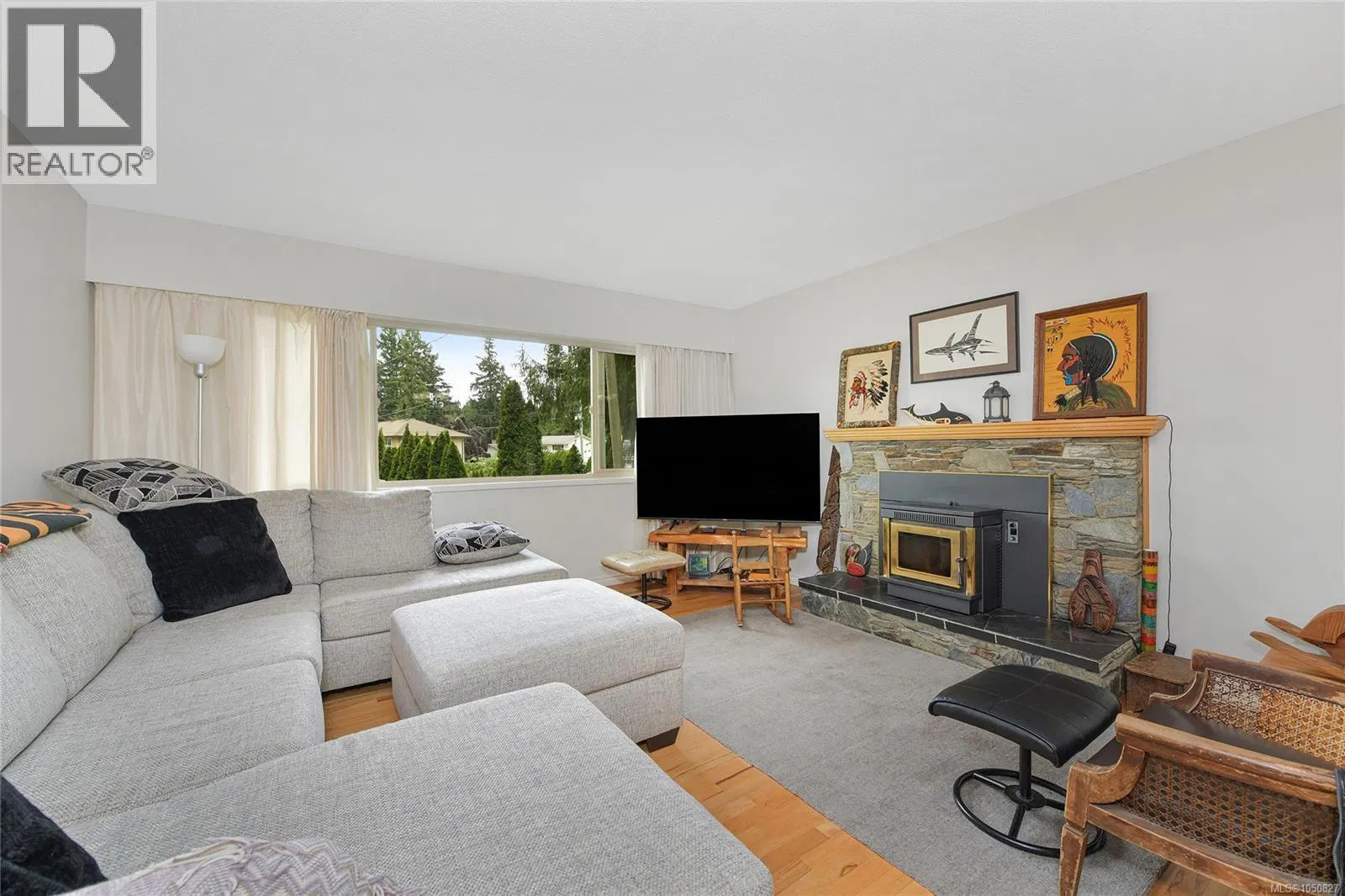 Photo 5 of 30 at 3058 CAROLA Place