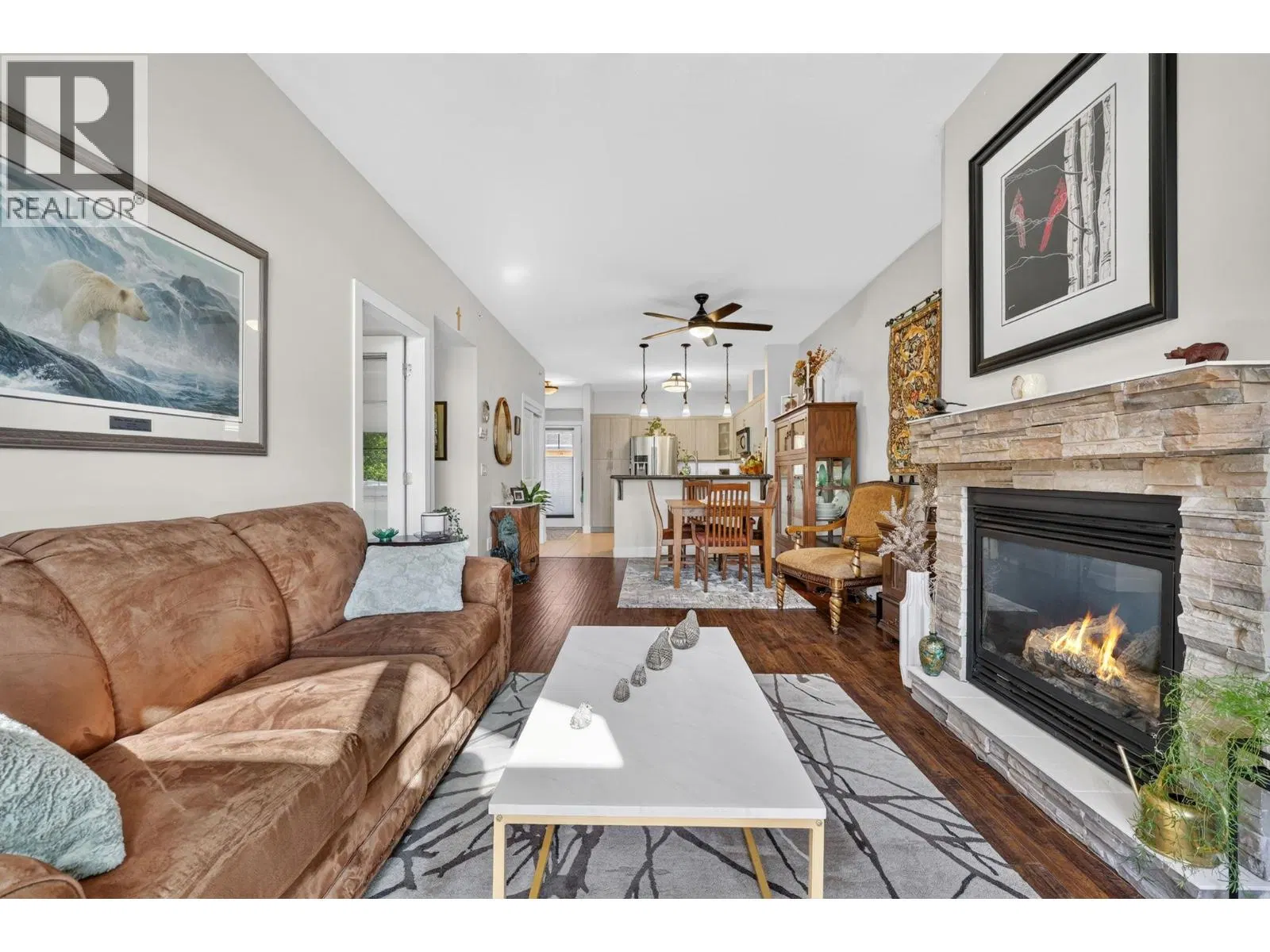 Photo 5 of 66 at #327 – 3996 Beach Avenue